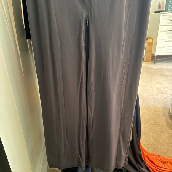 SKIMS Black Fits Everybody Maxi Skirt - Picture 6 of 8